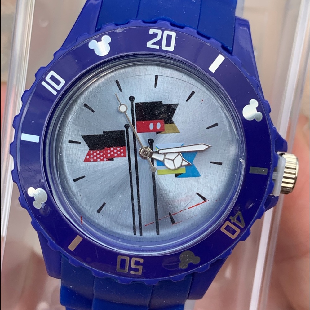 🎉HP🎉Disney 2012 Member Cruise Unisex Sport Watch